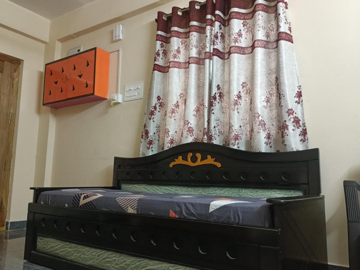 Advik Homestays Tirupati Exterior foto